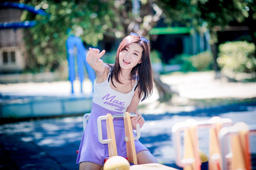 “都督死了，我比你们更心痛，都督不但对我有知遇之恩，吕蒙这条命，更是都督救的，我比你们任何人，都更想为都督报仇！”吕蒙深吸了一口气，看向众人，朗声道：“但国有国法，家有家规，出兵是大事，你们说了不算，我吕蒙说了也不算，这件事情，只有主公能够决定，我会将大家的意愿告诉主公，至于是否报仇，如何报仇，那由主公来定夺，现在，我们要做的，是给都督下葬，让他能够入土为安！”